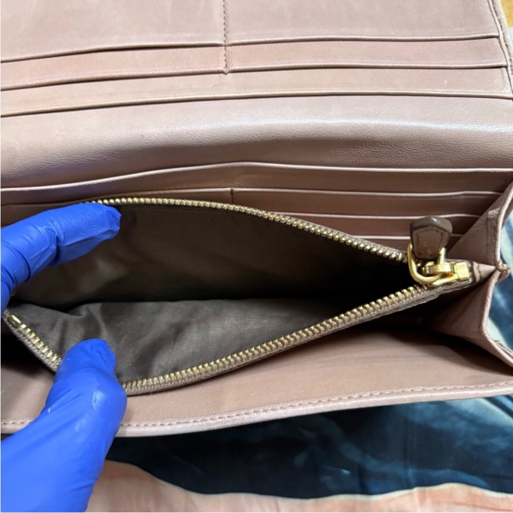 Prada Beige Lambskin Women's Clutch Wallet - Picture 9 of 9